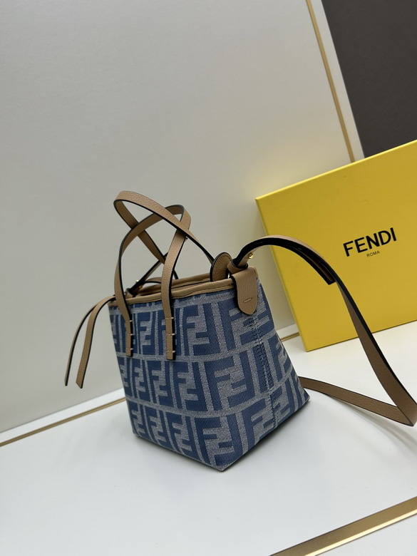 Fendi 3017 23x19 5x15cm jj2_2